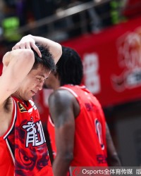 开云体育网页版入口-东体：在职业生涯末期遭遇如此严重的伤病 郭艾伦实属遗憾和可惜